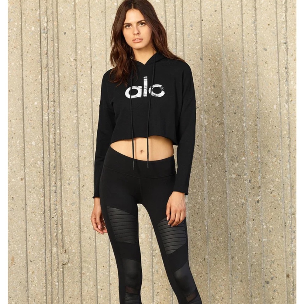 ALO Black Motto legging.